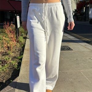 Brandy Melville Anastasia sweatpants NWT